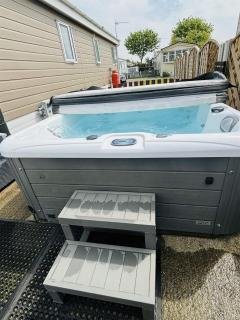 Patrington Leisure Park 21 Sherringham Hot Tub Pet Friendly lodge - Patrington - 8