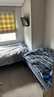 Stunning 3 Bedroom Lodge With Decking & Wifi In Essex Ref 44036G - 5