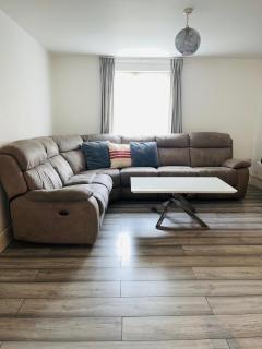 Beautiful One Bed Flat - Dagenham - 1