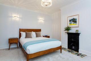 Veeve - Village Beauty - London - 7