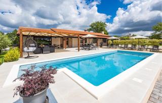 4 Bedroom Lovely Home In Labin - Labin - 0