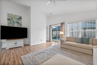 Bailey Beautiful 4 BR Home 20 Minutes to Disney - 4
