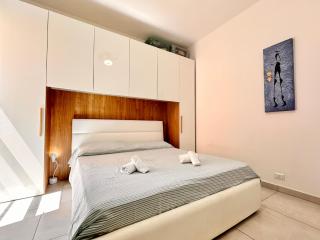 Hostdomus - Blues Apartment - Pietra Ligure - 0