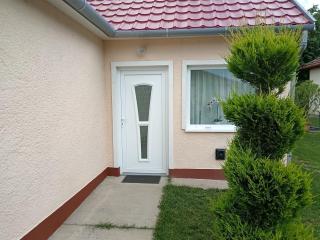 Margó Vendégházak 2 - 9