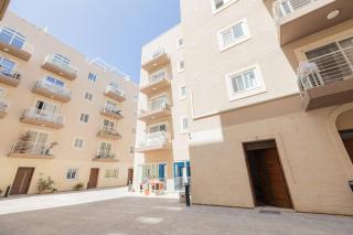 Onebed Apartment With Shared Pool And Gym ! - 5