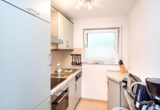 Souterrain-Wohnung mit eigener Terrasse - Marienfelde - 2