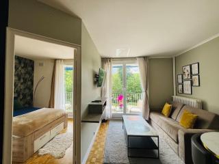 Proche Château de Versailles avec balcon vu sur une forêt et parking gratuit pour 5 personnes maximum - 5