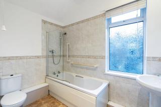 Fantastic House with Garden - Hull - 6