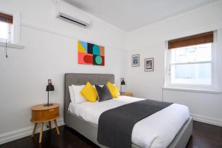 Dispensary-Art Deco Apartment in St Kilda - 4