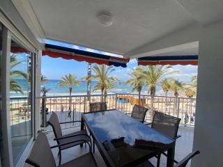 TarracoHomes, Apartamento Rosa Salou con Terraza y Vistas a la Playa - Salou - 0