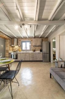 Vivari Stone House - 3