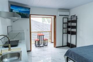 Studio with AC, Smart TV, Kitchen, Bath Pool 6 - Puerto Viejo - 9