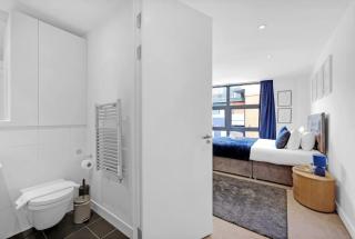 Spacious 2-bed Apartment Short Term Rental & Flexible Renting Canary Wharf! - Londra - 1