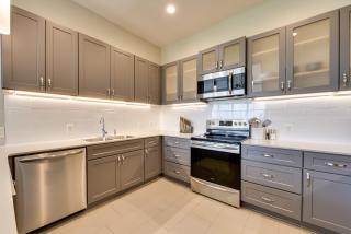 Modern Lake Charles Condo with Balcony 7 Mi to Dtwn - 2