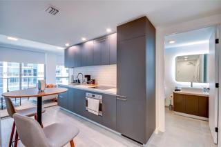 Ocean View Designer Studio, Pool - Miami - 7