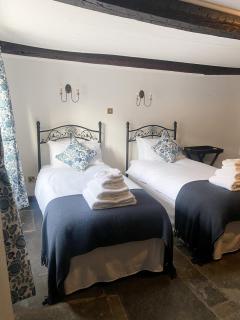 The New Inn - Yeovil - 3