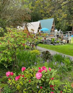 Gracies Grotto Cabin - Powell River - 2