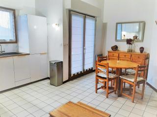 Appartement lumineux à 5 min des plages et commerces avec balcon, barbecue et parking inclus - FR-1-239-608 - 7