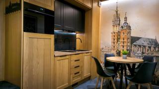 Lema Tauron Arena Two Bedroom Apartment - 8