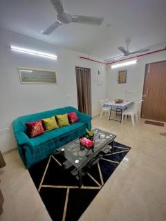 hillview comfy flat in Dahisar - Bombay - 3
