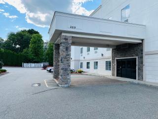 Tapa Hotel, Inn & Suites - Mahwah - 1