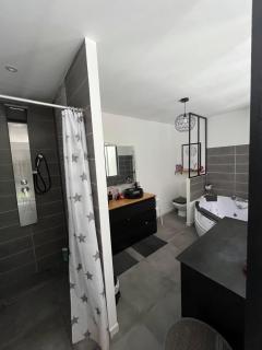 Villa Spacieuse avec Piscine - Entraigues-sur-la-Sorgue - 7