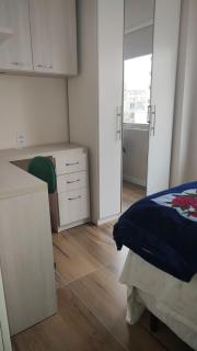 Quarto em apartamento no Centro - 2