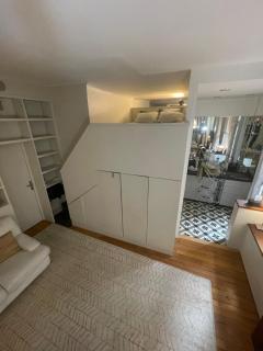 Élégant studio avec mezzanine porte des Ternes - París - 5