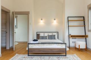 Perch - City Oasis - Seattle - 7