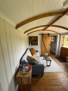 Luxury Shepherd's Hut - East Sussex - - 1