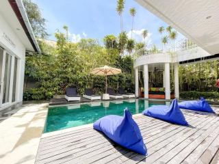 Villa Tepi Pantai - Seminyak - 6