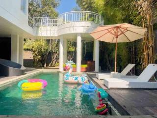 Villa Tepi Pantai - Seminyak - 9