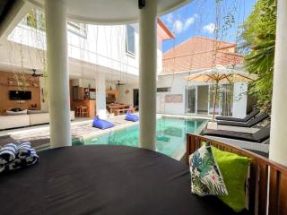 Villa Tepi Pantai - Seminyak - 8