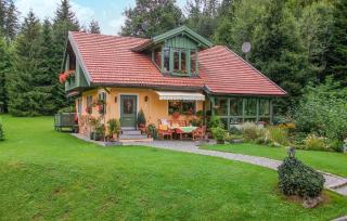 Nice Home In Bayerisch Eisenstein - Regenhütte - 0