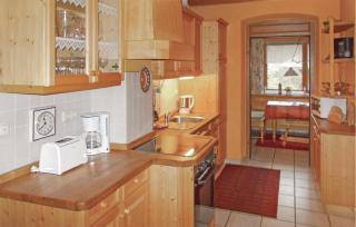 Nice Home In Bayerisch Eisenstein - Regenhütte - 2