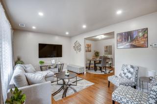 Patio and Fire Pit Central Willow Grove Home - 0