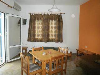 Sea View And Mountain View Apartment For 4 People - Makry Gialos - 5