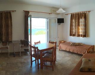 Sea View And Mountain View Apartment For 4 People - Makry Gialos - 3
