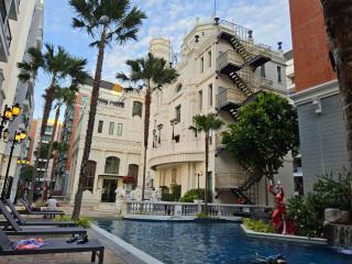 Espana Condo Resort By Kron - Jomtien Beach - 4