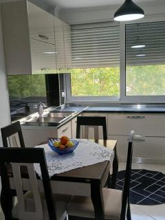Apartament Qetesia - Çorovodë - 0
