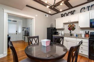 Charming New Orleans-Style Apartment with Gated Courtyard! - Little Rock - 4