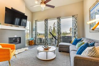 Walk to Dtwn Fraser Retreat with Hot Tub and Views! - 7