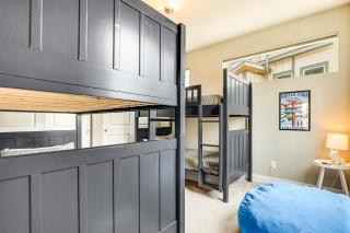 Walk to Dtwn Fraser Retreat with Hot Tub and Views! - 3