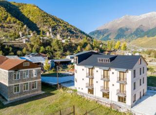 Hotel Kareta - Mestia - 0