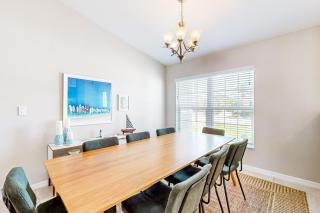 Dog-friendly home with an 8 minute walk to beach access - 2