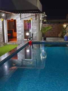 Bali-style villa with private pool - 2
