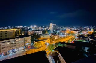 Siera's Penthouse Twin - Prishtinë - 5