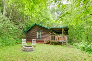 Serene Maggie Valley Retreat with Deck and Hot Tub! - 0