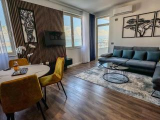 Luxurious Apartment, Historic Center & Sea View - Durrës - 7