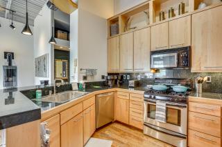 Near Trail Dtwn Eagle Ranch Condo with Balcony - 9